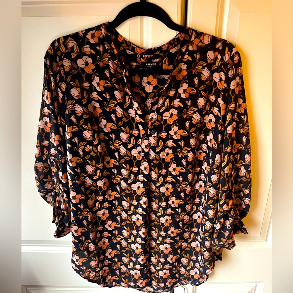 Premise 0x floral blouse